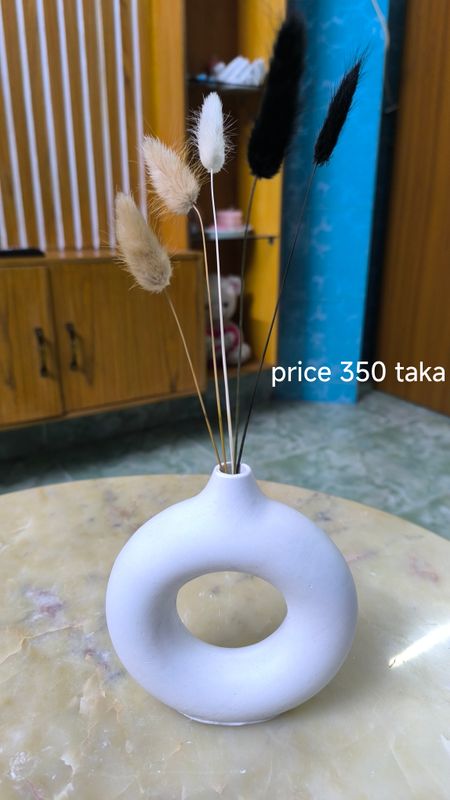 donut vase (white ) without flower