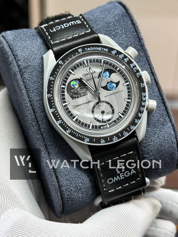 OMEGA X SWATCH MISSION TO EARTHPHASE