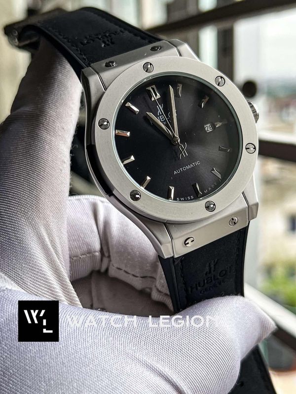 HUBLOT CLASSIC FUSION AUTO GREY BLACK VELVET TEXTURE