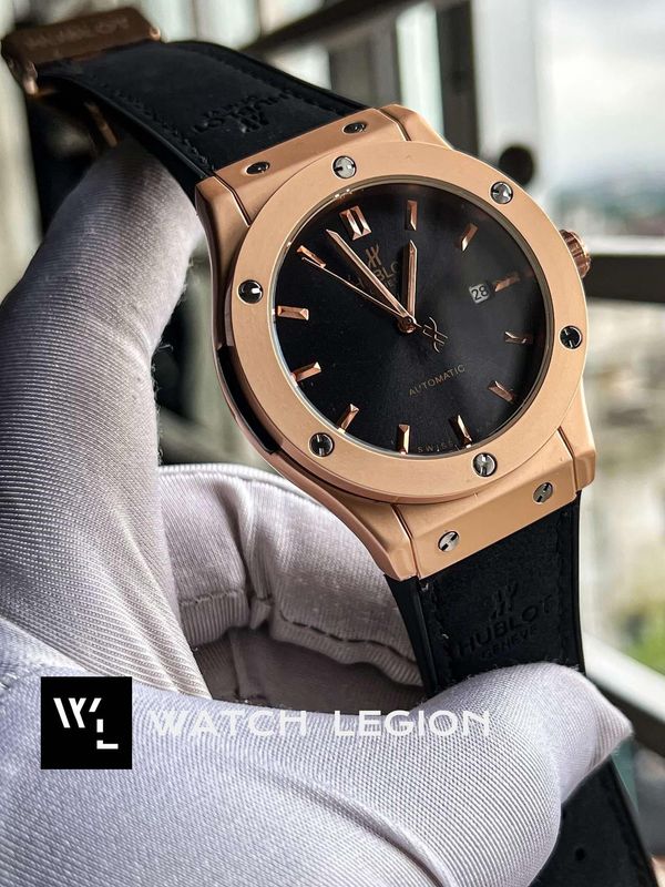 HUBLOT CLASSIC FUSION AUTO ROSE GOLD VELVET TEXTURE