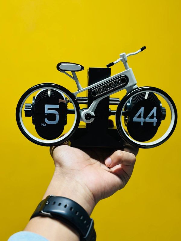 MidClock HY-F117 Unique Bicycle Vintage Flip Desk Clock