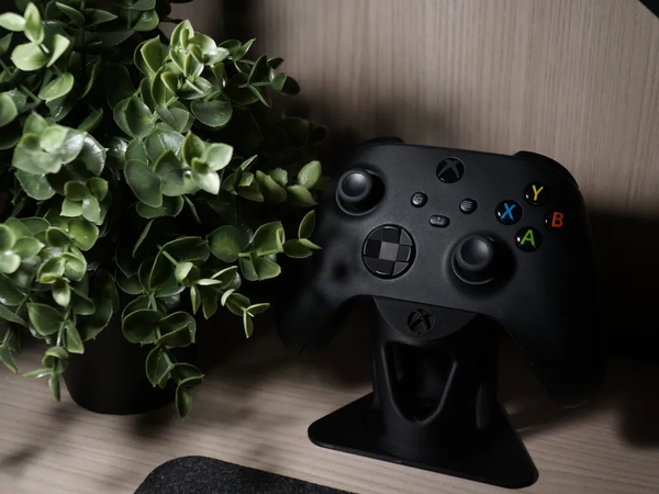 Xbox Series S/X/One controller Stand