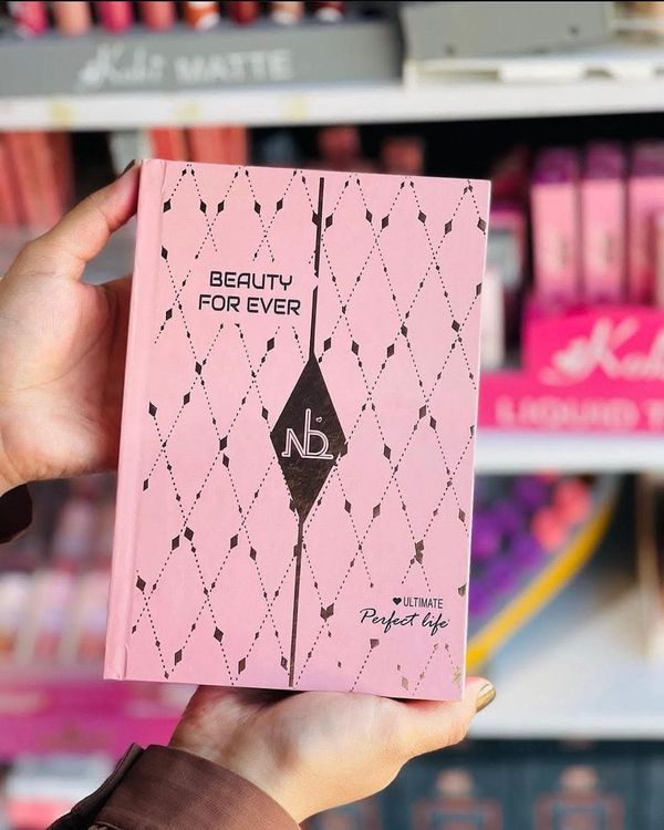 Beauty For Ever 𝐌𝐚𝐤𝐞𝐮𝐩 𝐄𝐲𝐞𝐬𝐡𝐚𝐝𝐨𝐰 𝐏𝐚𝐥𝐞𝐭𝐭𝐞✨ - Image 5