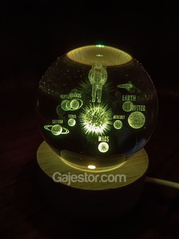 7 colour 3D crystal ball lamp ( astronaut space variant)