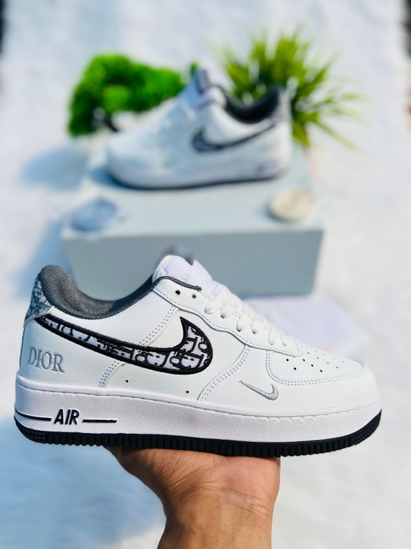 Air Force 1 (Dior)
