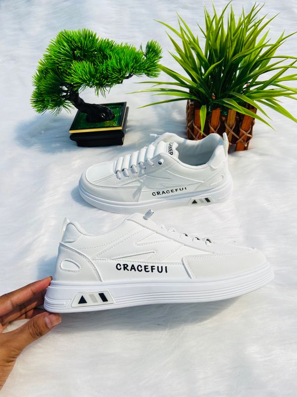 CRACEFUI Sneakers