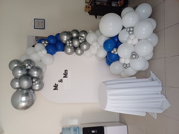 Mr & Mrs Balloons Decorations