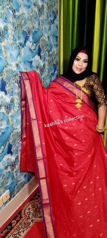 Red and blue contrast cottob gaduwal saree