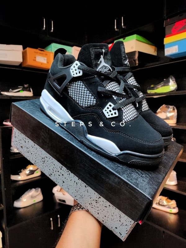Jordan 4 Retro White Thunder (1:1)