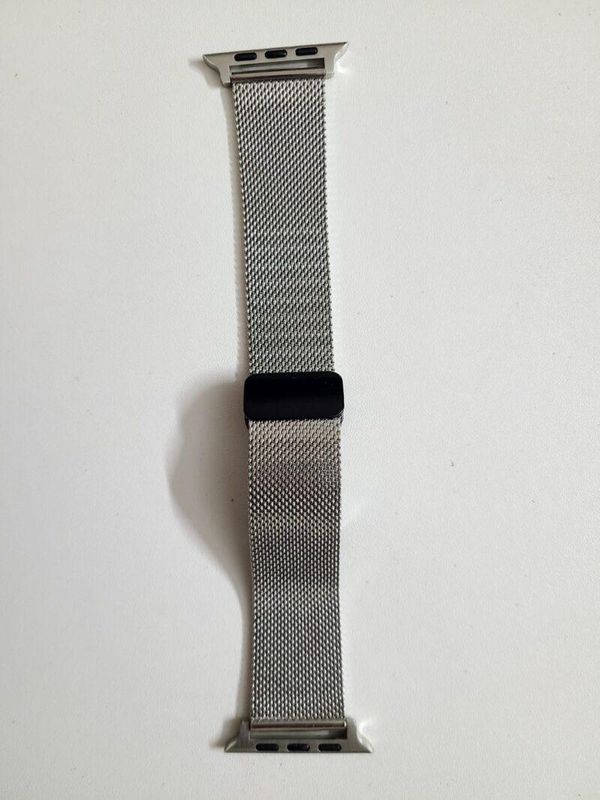 Spigen Magnetic Strap-42/44/45/49mm For Smart Watch – Silver Color