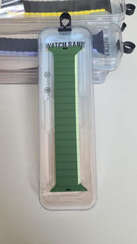 Stop Line Magnet Strap For Smart Watch- 20 mm- Green+Off White