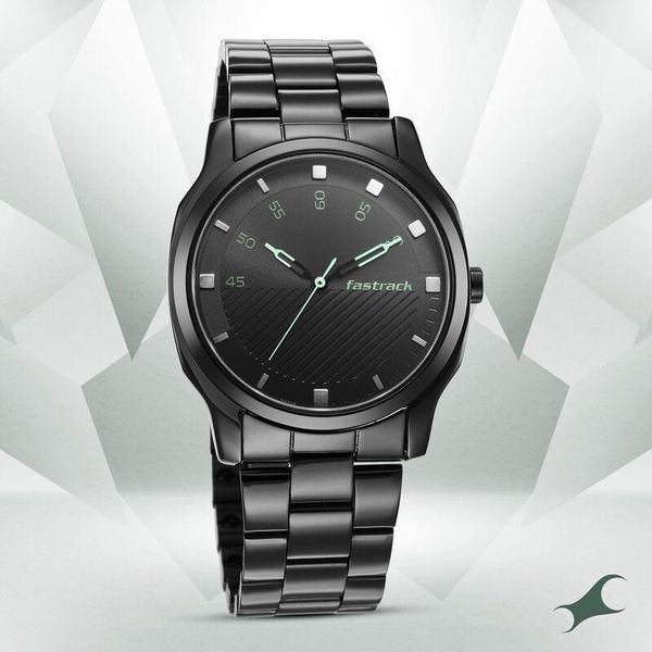 Fastrack NS3255NM02 Stunners Quartz Analog Black Dial Stainless Steel Strap Watch