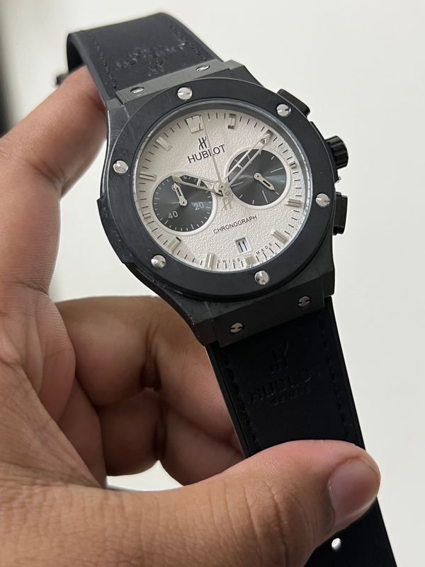 HUBLOT CLASSIC FUSION BLACK CASE BLACK BELT WHITE DIAL V2