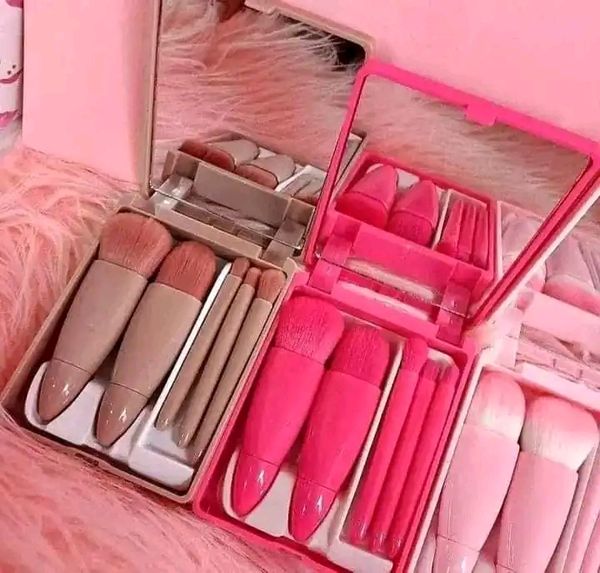 5pcs 𝐬𝐡𝐞𝐥𝐥 Makeup brush 𝐬𝐞𝐭 𝐰𝐢𝐭𝐡 𝐦𝐢𝐫𝐫𝐨𝐫