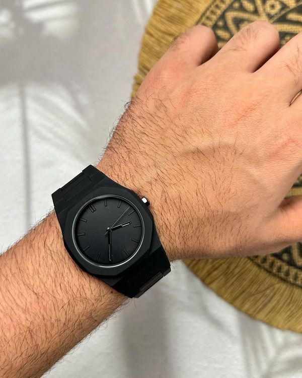 Polycarbon Plastic Lightweight Watch (ALL BLACK)