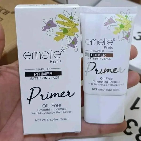Emelie Paris Oil Free primer