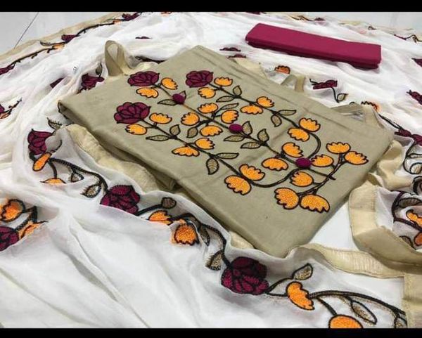 ঐতিহ্যের ছোঁয়া কাশ্মীরী আড়ি এম্ব্রডারীতে