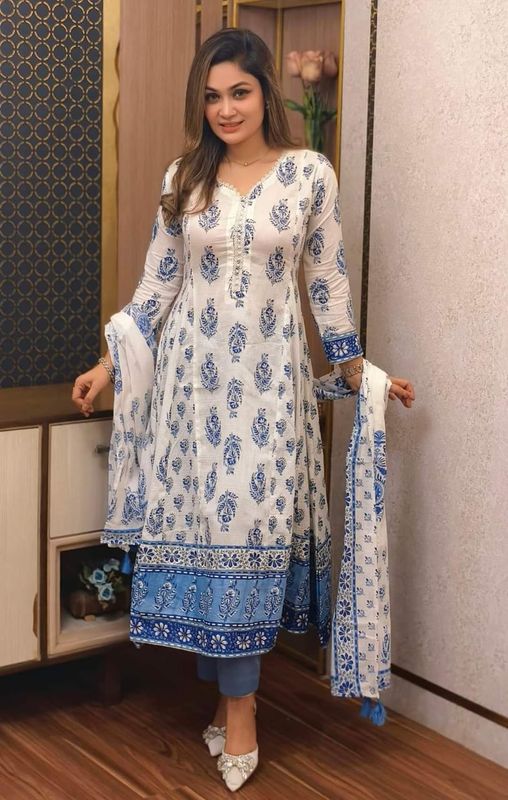 গ্রাউন ডিজাইন কটন থ্রি পিস