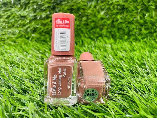 Miss & Mrs Nil Polish Shade 610