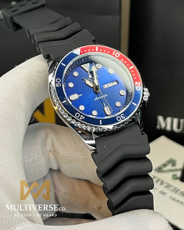 SEIKO SKX |BLUE DIAL, BLUE-RED BEZEL | QUARTZ SWEEP MOVEMENT |FREE NATO STRAP (AA)