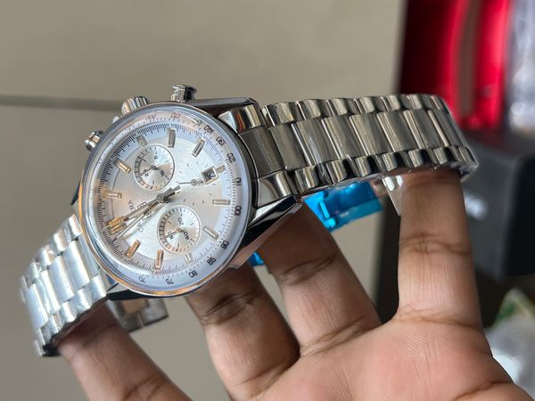 TAG CARRERA CHAIN SWEEP MOVEMENT