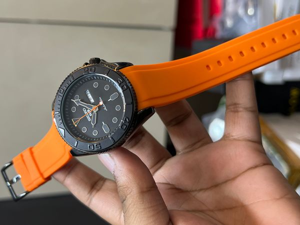 SEIKO ORANGE BELT SWEEP MOVEMENT