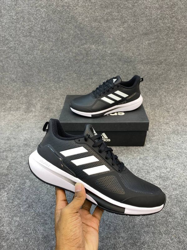 Adidas Eq22 Running b/w