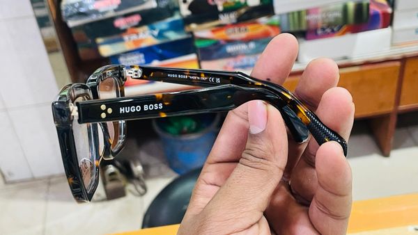 Brand eye premium