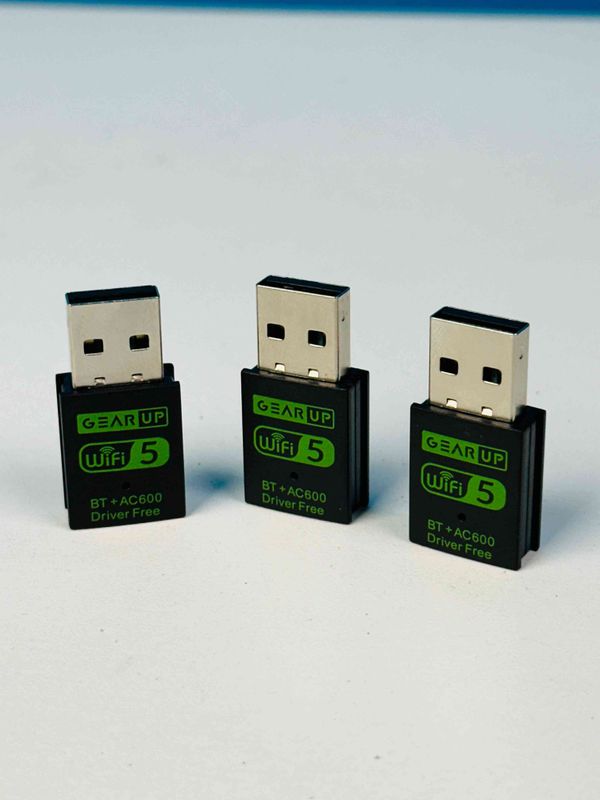 600Mbps Dual-Band WiFi & Bluetooth Adapter.