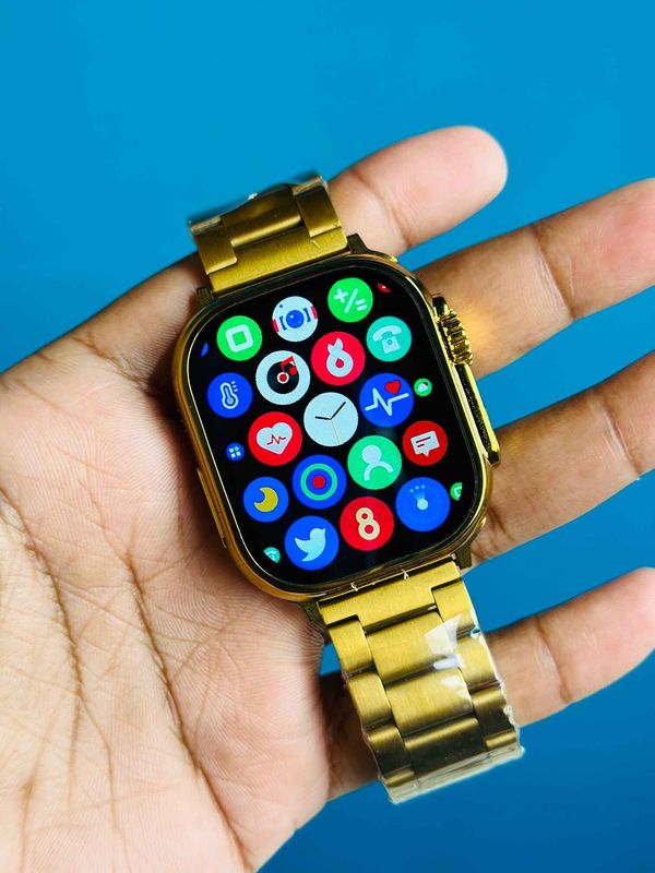 HK 9Ultra Smartwatch Golden Edition - Image 4