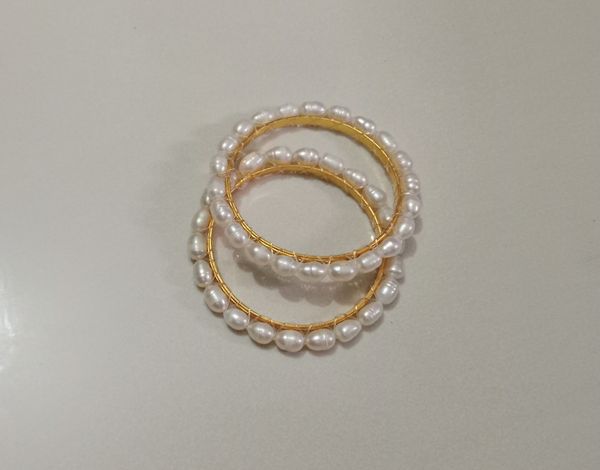 White Rice Pearl Bangle