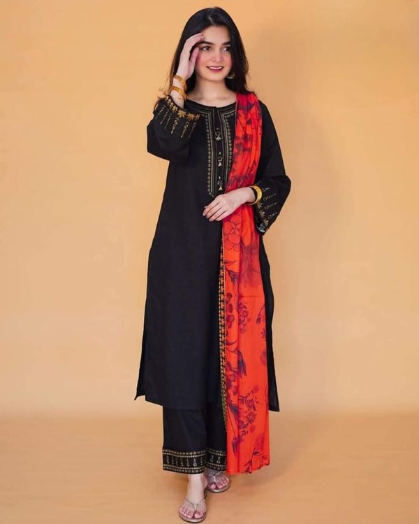 প্রিমিয়াম এমবোডারি থ্রি পিস