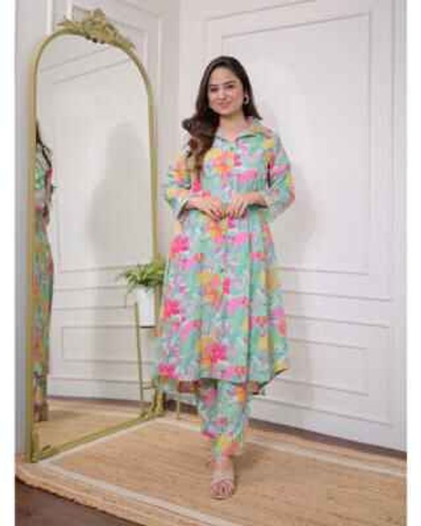 Fashionable Printed Kurti Set - Image 3