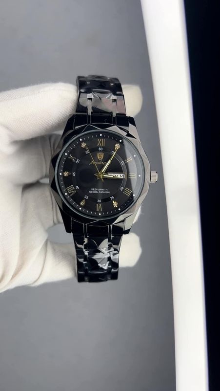 Gold Quartz Watch For Men