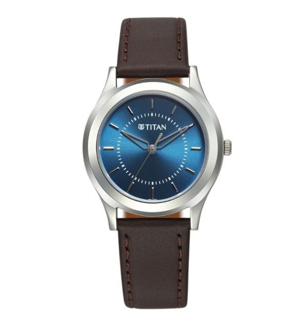 Titan Karishma Zing Quartz 1648SL01 Analog Blue Dial Leather Strap Watch for Men
