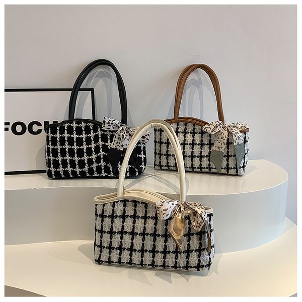 Shoulder design bag