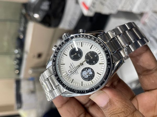 OMEGA SPEEDMASTER CHAIN WHITE DIAL