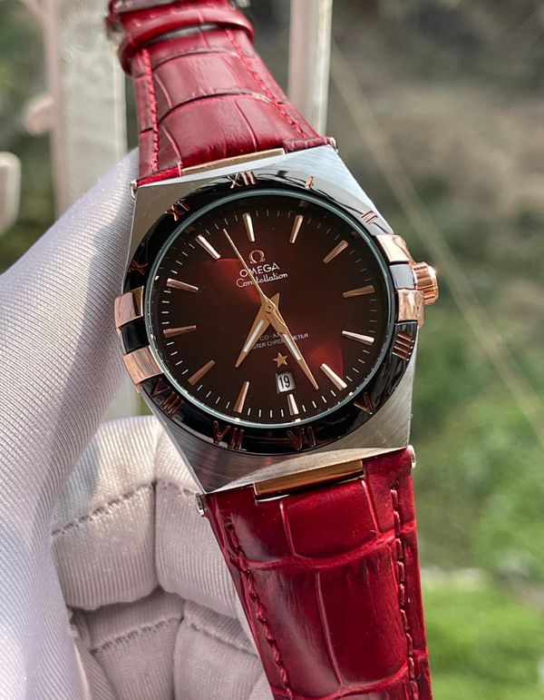 Omega Constellation Swift movement