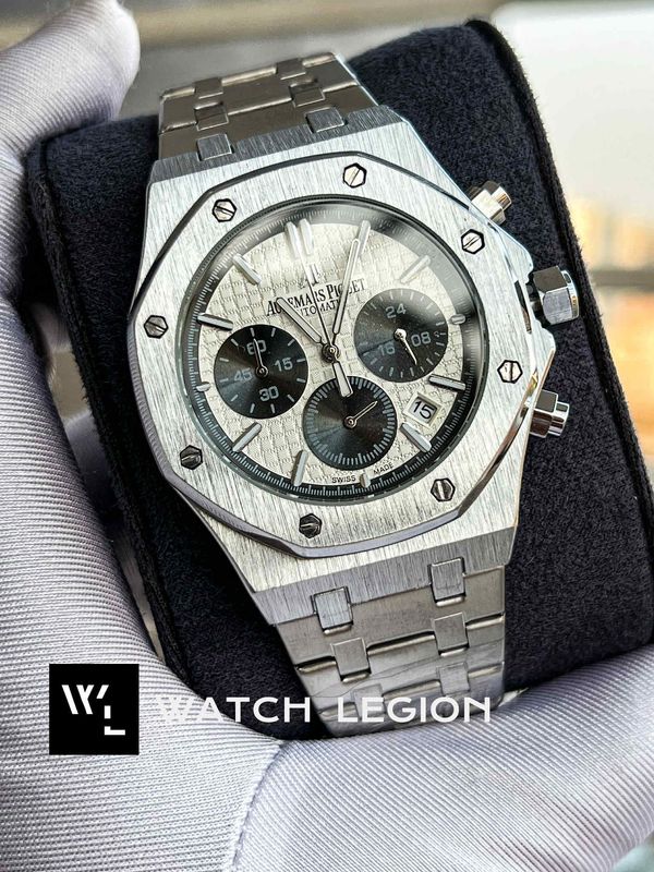 AP CHRONO CHAIN PANDA DIAL