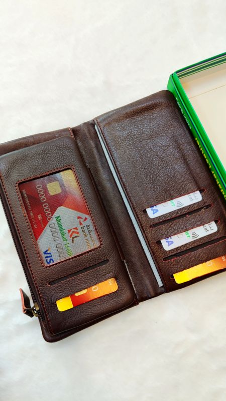 ১০০% চামড়ার এক্সট্রা চেম্বার ওয়ালেট
