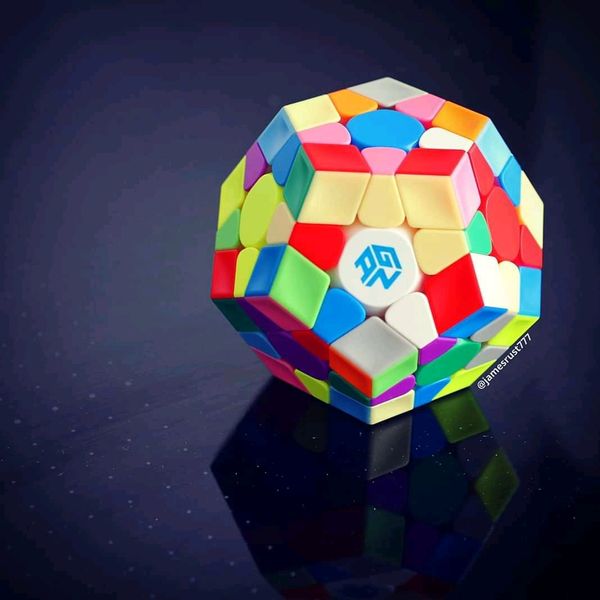 Gan Megaminx