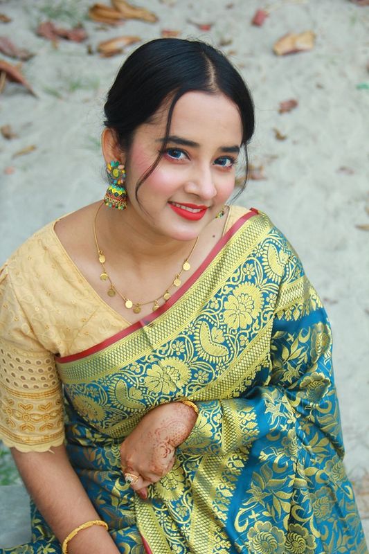 সিল্ক কাতান শাড়ি