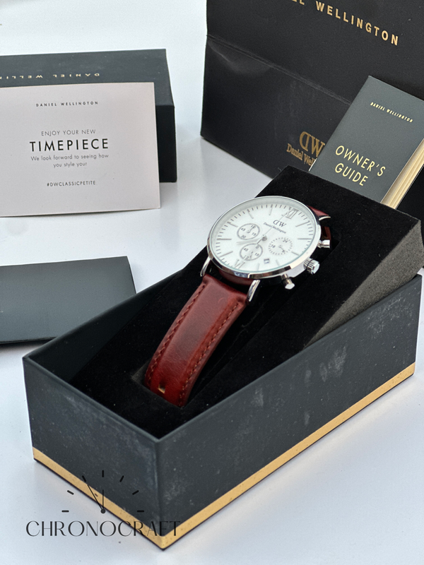 Daniel Wellington Chronograph AA *Comes with branded kit