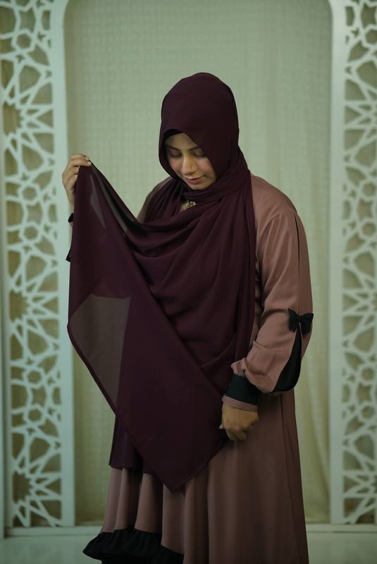 Daimond jorjet hijab