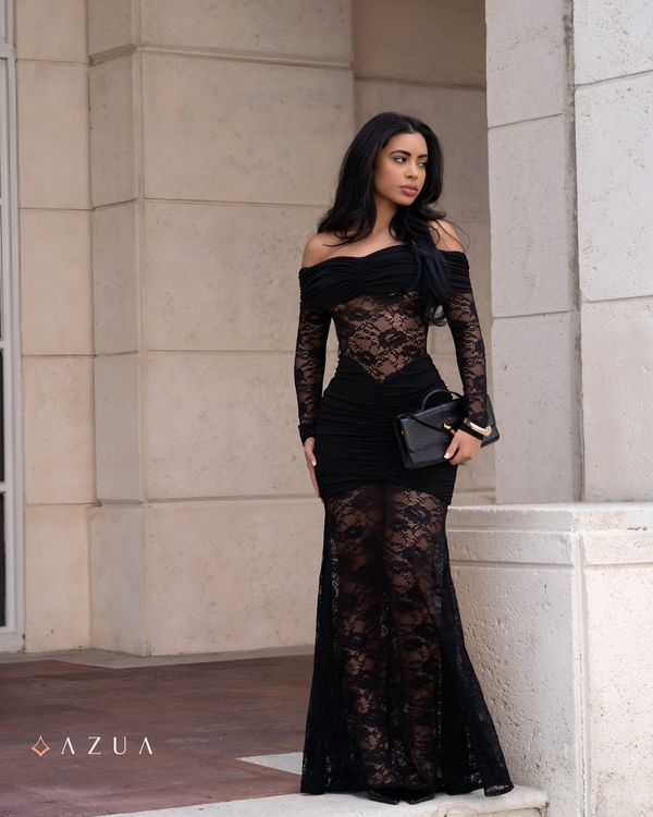 Morphe Essence Lace Ruched Dress