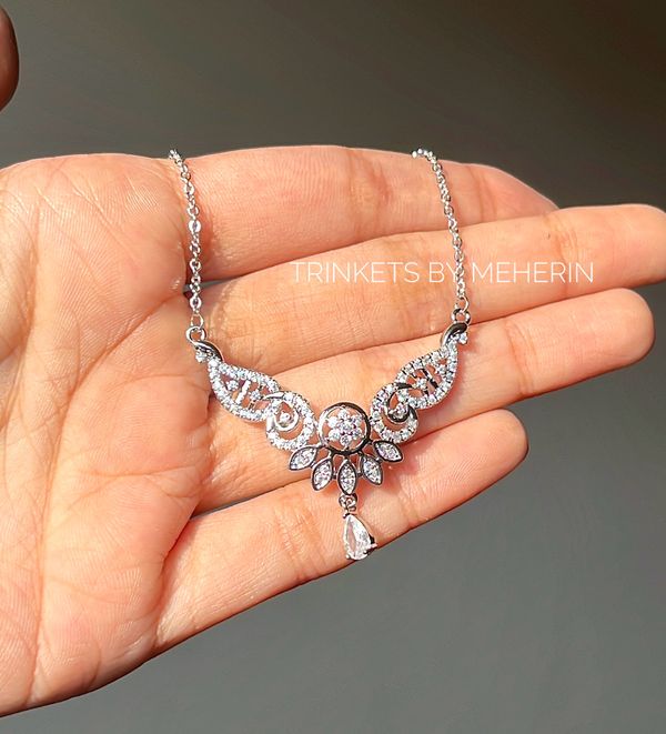 Diamond cut chain