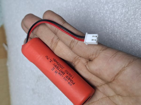 3.7V 2000 Mah Lithium Iron Battery. old laptop battery capacity tested.