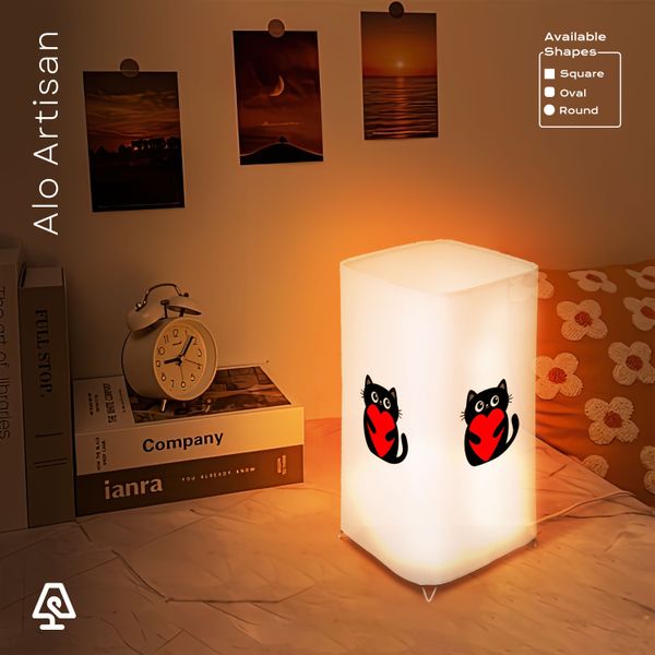 Heartfelt Kitty Lamp