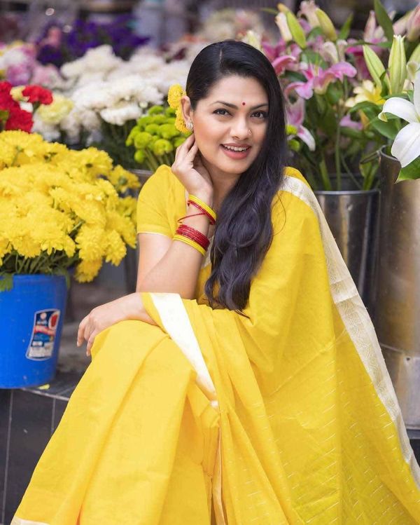 Handloom yellow saree