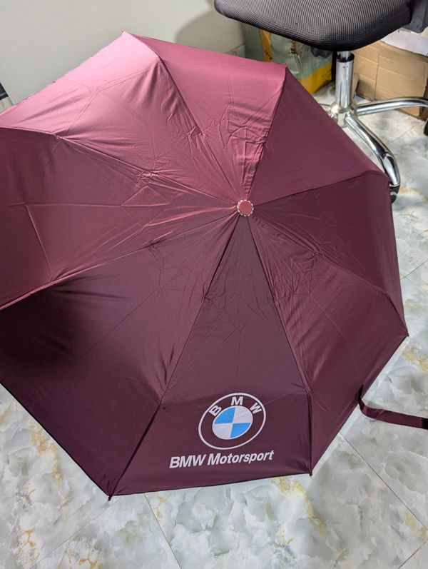 BMW Viral Umbrellas